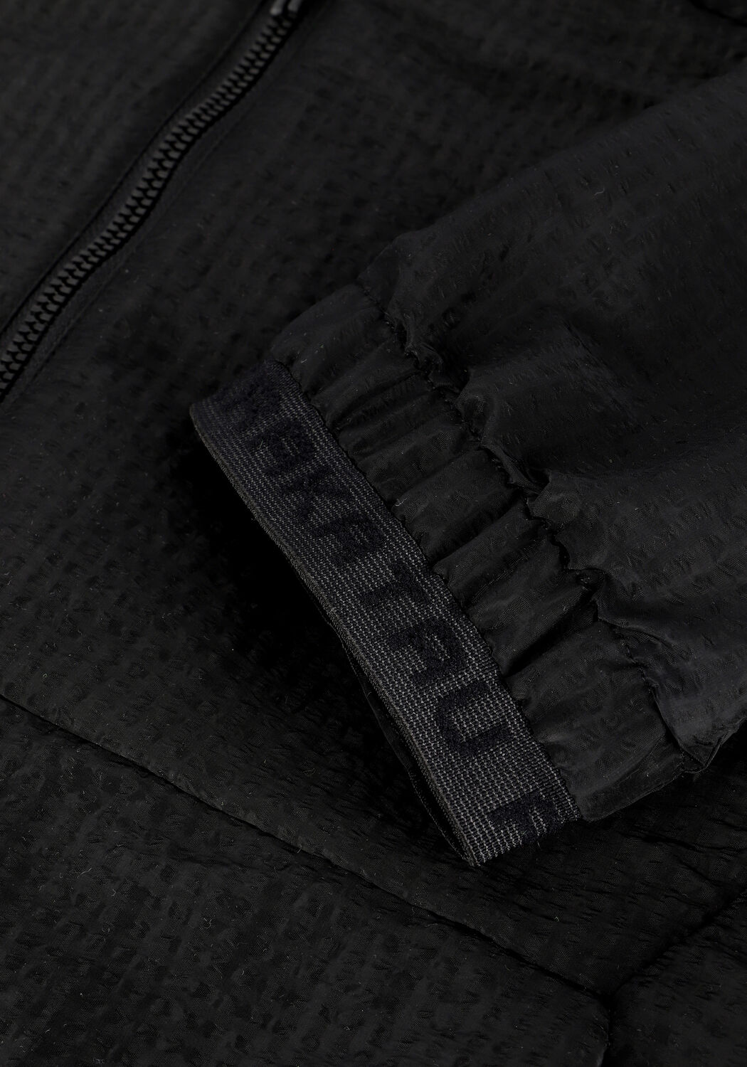 Schwarze KRAKATAU Jack NM31 - large