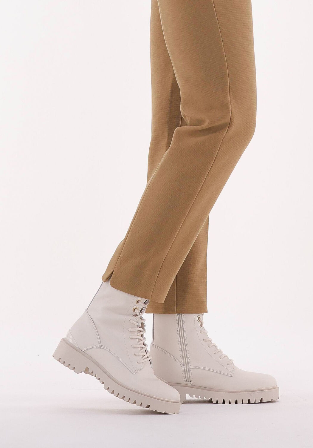 Wei&szlig;e GUESS Schn&uuml;rboots OLONE - large