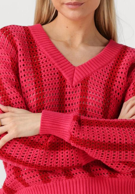 Rote COLOURFUL REBEL Pullover LIZZA CROCHET STRIPE V-NECK SWEATER - large