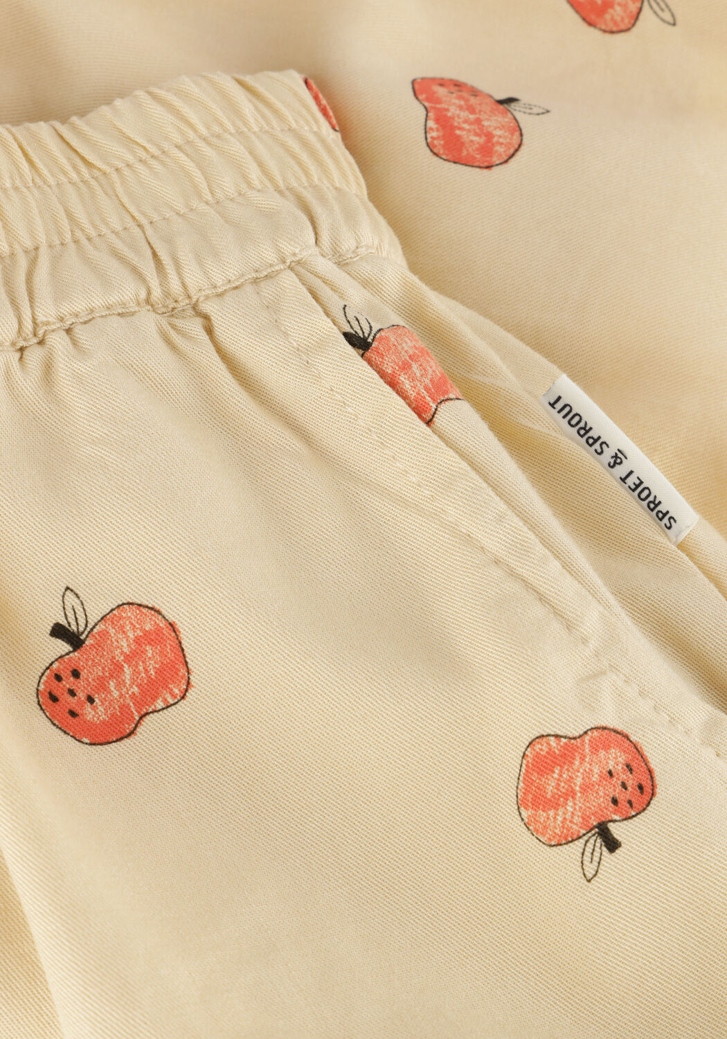 Beige Sproet & Sprout Kurze Hose LOOSE SHORTS APPLE PRINT - large