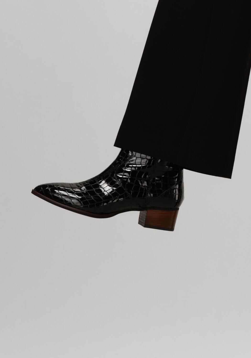 Schwarze NOTRE-V Stiefeletten 3231 - large