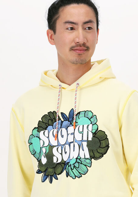 Gelbe SCOTCH & SODA Sweatshirt SEASONAL LOGO-ARTWORK HOODIE - large