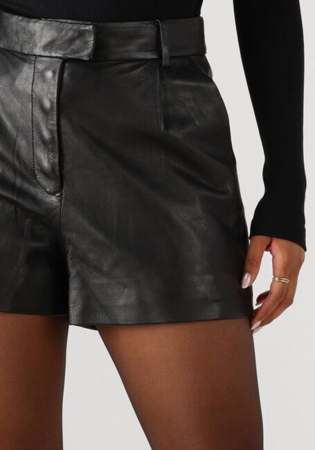 Schwarze STUDIO AR Kurze Hosen SOFIE - large