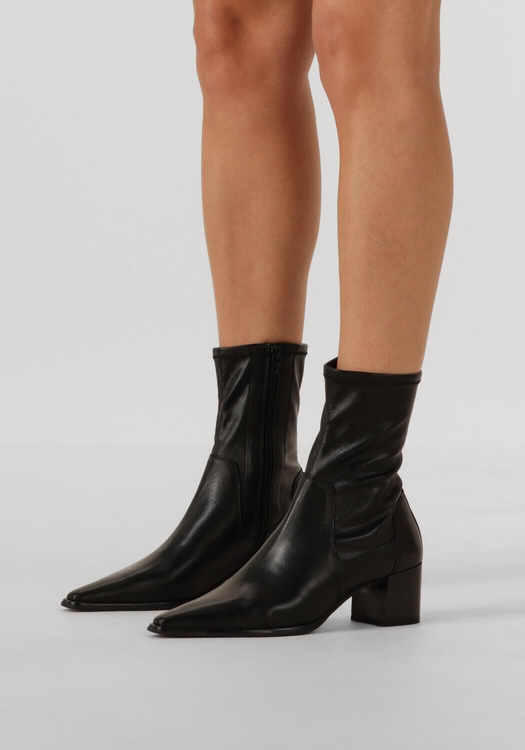 Schwarze VAGABOND SHOEMAKERS Stiefeletten GISELLE 5654 - large