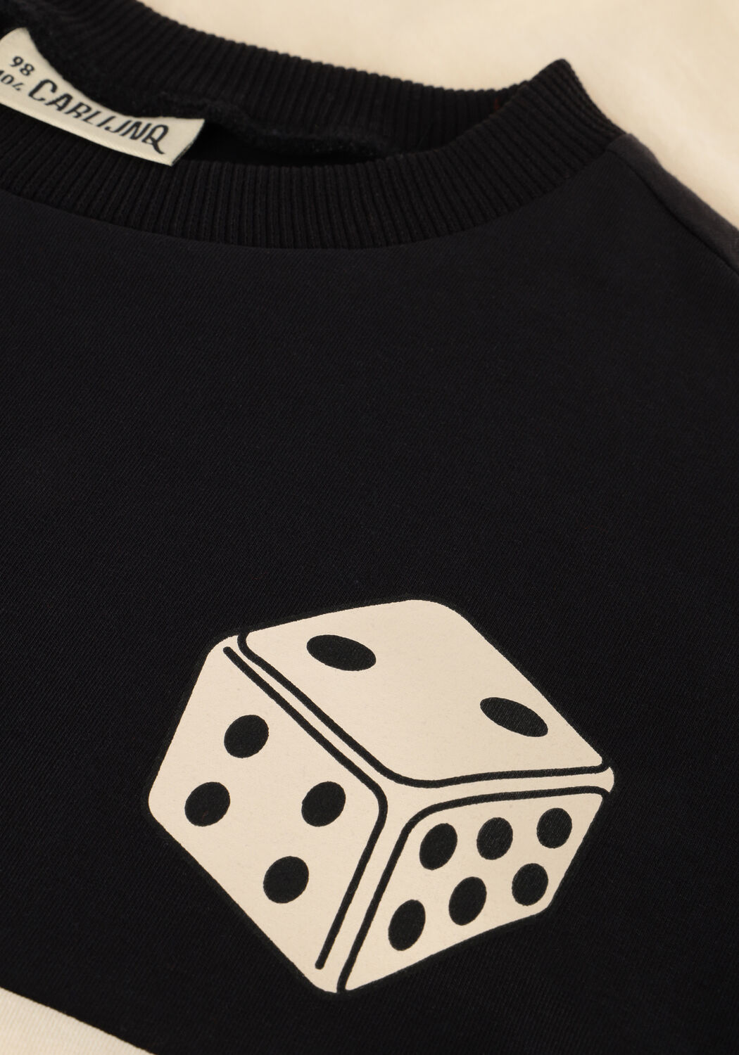 Schwarze CARLIJNQ T-shirt BASIC - OVERSIZED T-SHIRT WITH PRINT - large