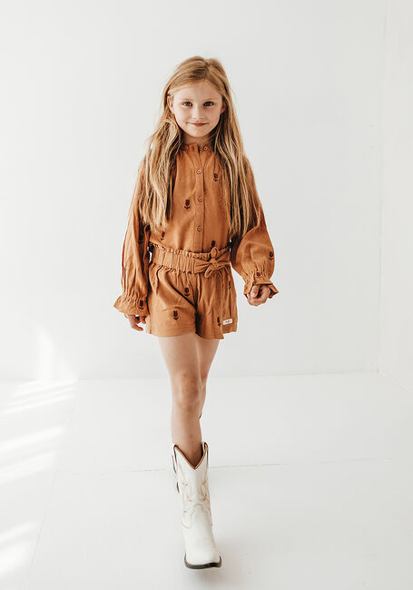 Camelfarbene BAJE STUDIO Kurze Hose SHORT - large