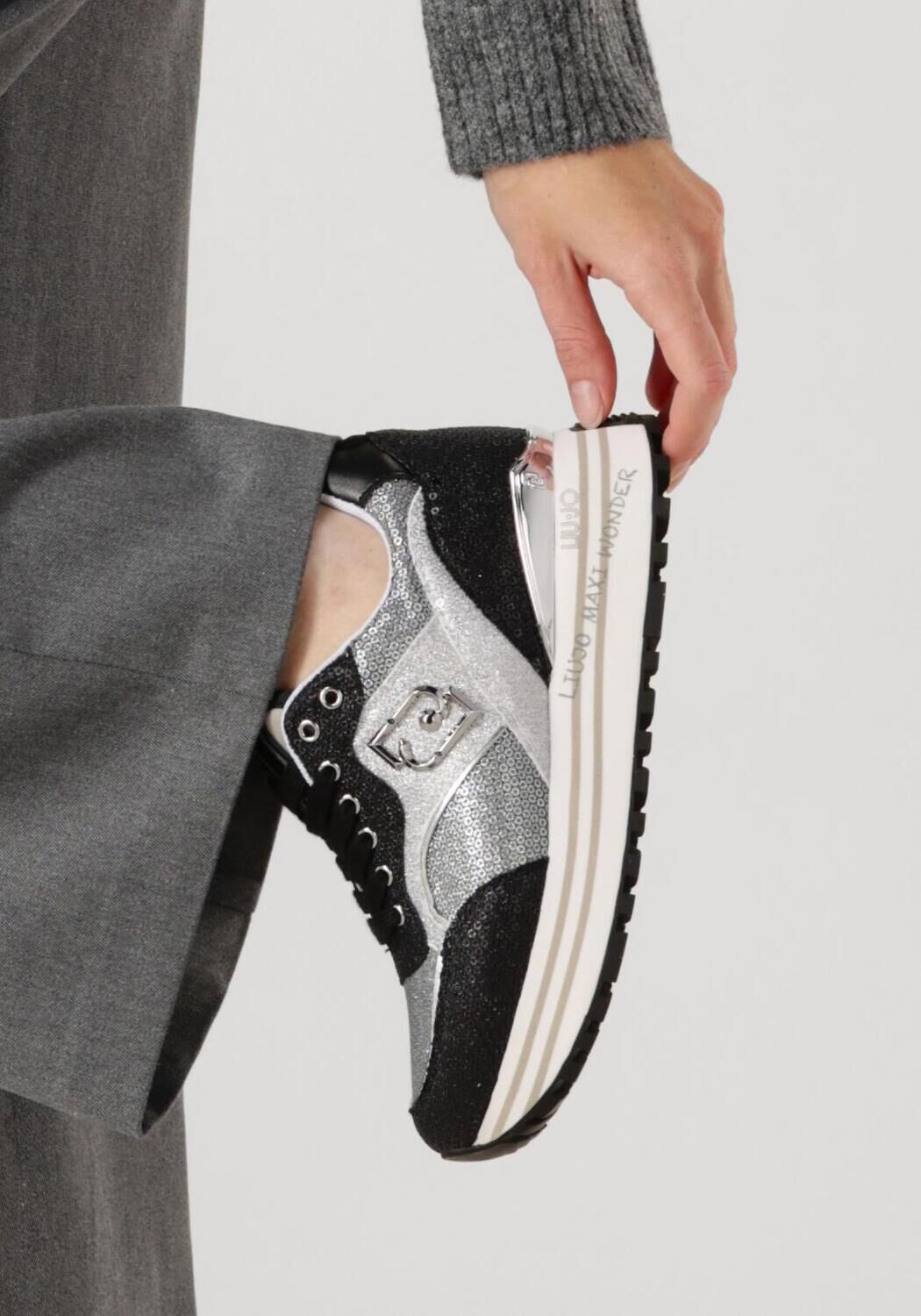 Silberne LIU JO Sneaker Low LIU JO MAXI WONDER 73 - large