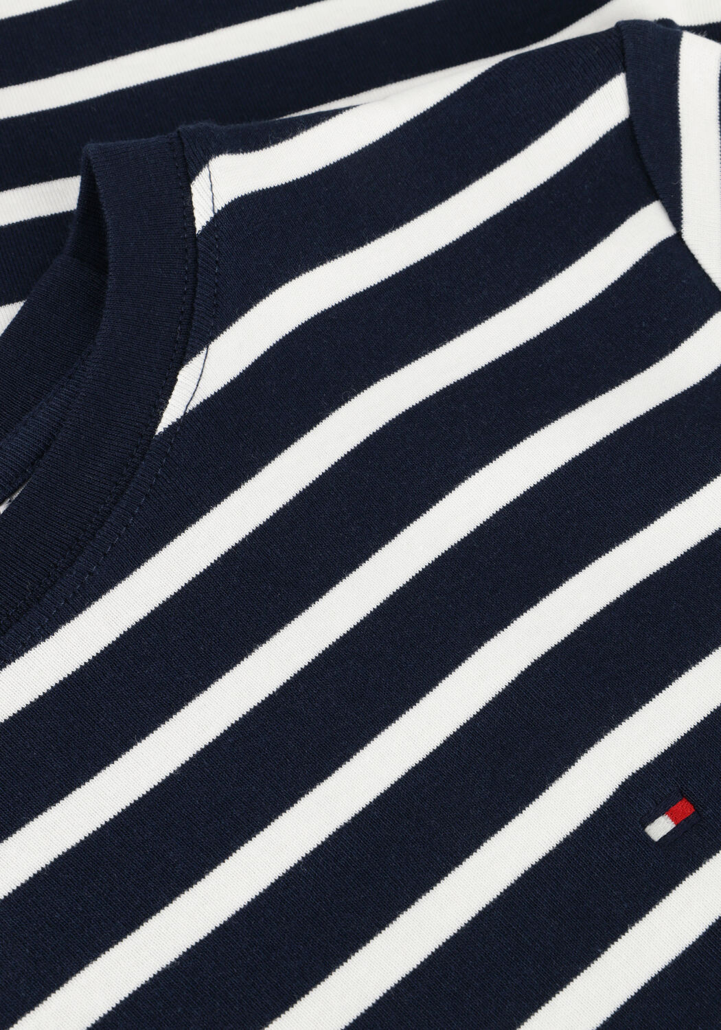 Schwarze TOMMY HILFIGER T-shirt SLIM CODY C-NK SS - large