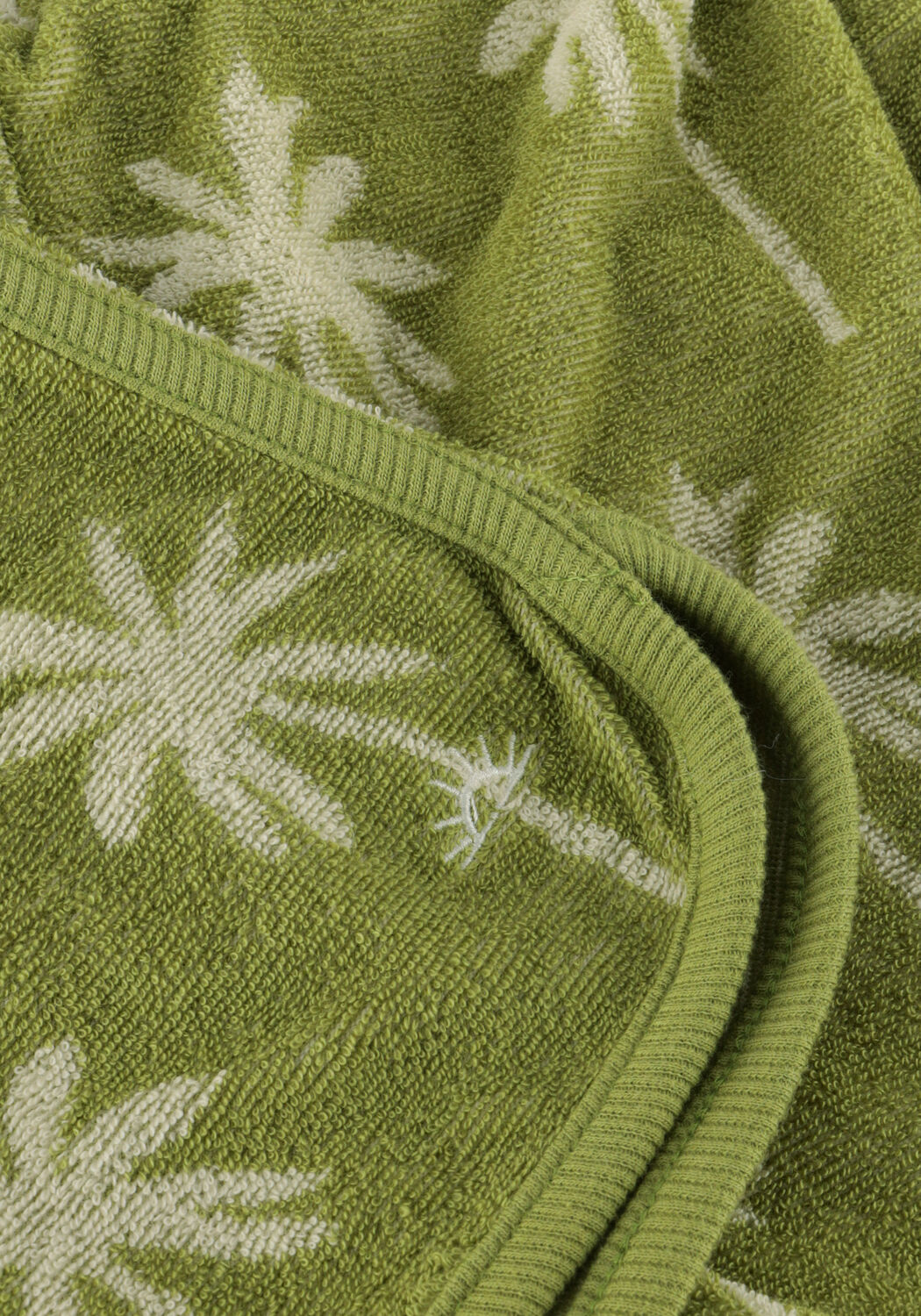 Gr&uuml;ne SALTED STORIES Kurze Hose BEACH PALMS SHORTS - large