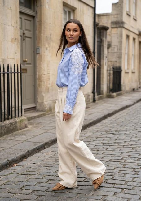 Hellblau BRUUNS BAZAAR Blusen MESQUITEBBKALOE BLOUSE - large