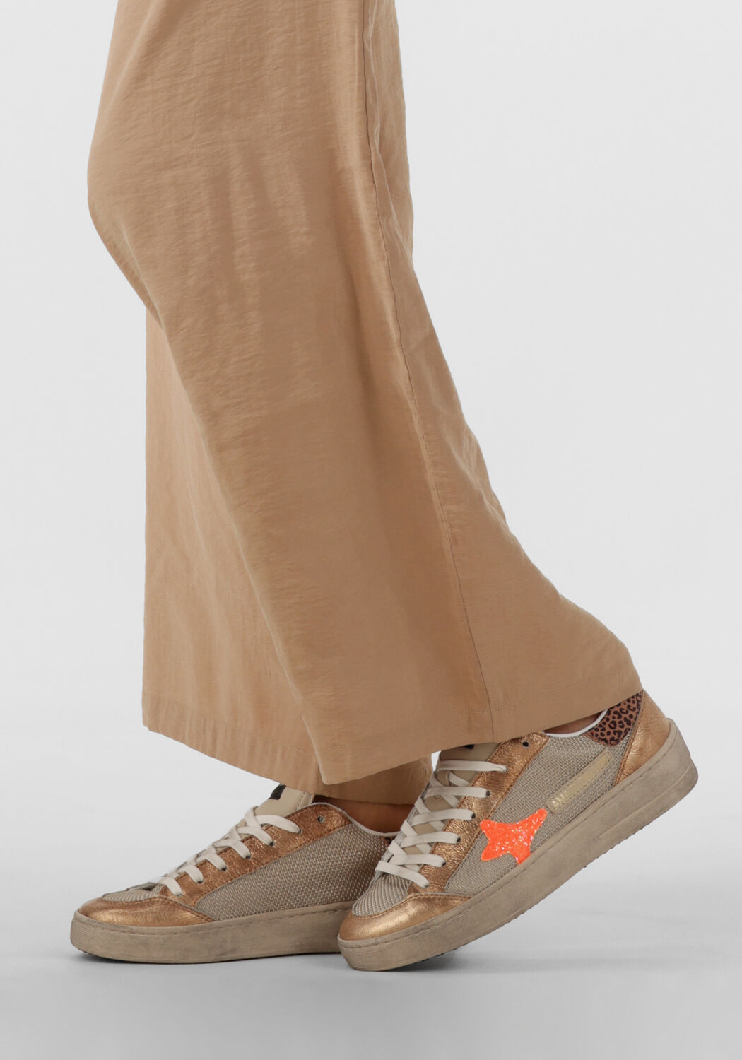 Bronzefarbene AMA BRAND DELUXE Sneaker Low SLAM - large