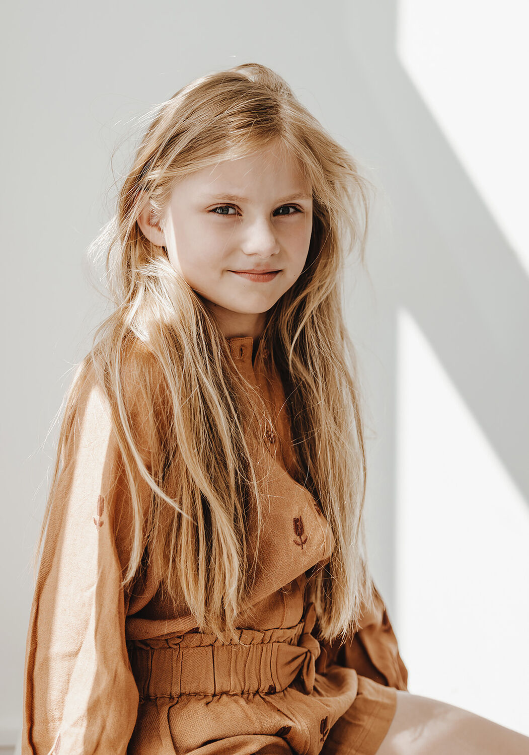 Camelfarbene BAJE STUDIO Blusen WOVEN ALL-OVER EMBRO BLOUSE - large