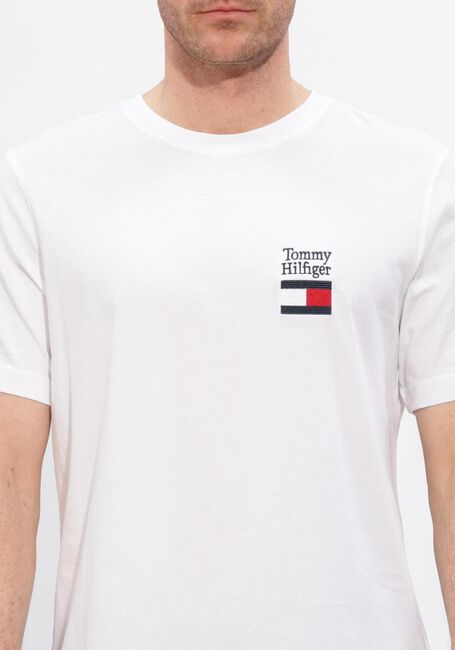Wei&szlig;e TOMMY HILFIGER T-shirt BRAND LOVE TEXT STACK TEE - large