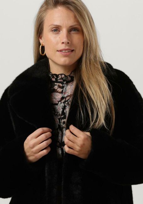 Schwarze STAND STUDIO Fake-Fur-Jack CAMILLE COCOON COAT SOFT - large