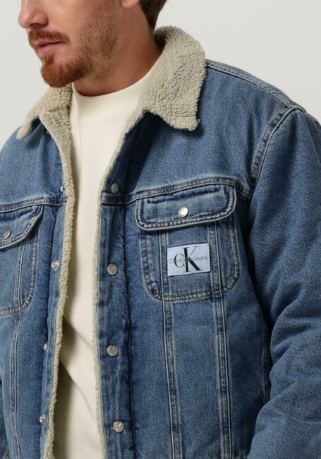Blaue CALVIN KLEIN Jeansjacke REGULAR 90S SHERPA DENIM JACKET - large