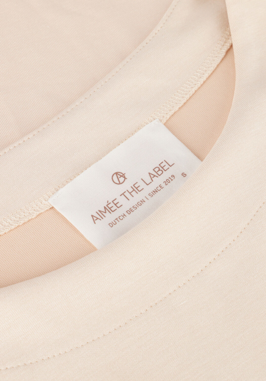 Ecru AIMEE THE LABEL T-shirt ROMEE2 - large