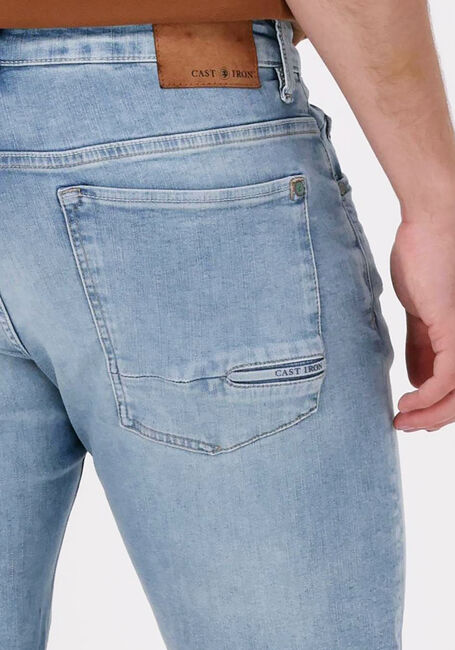 Blaue CAST IRON Jeans RISER SHORTS LIGHT BLUE OCEAN - large