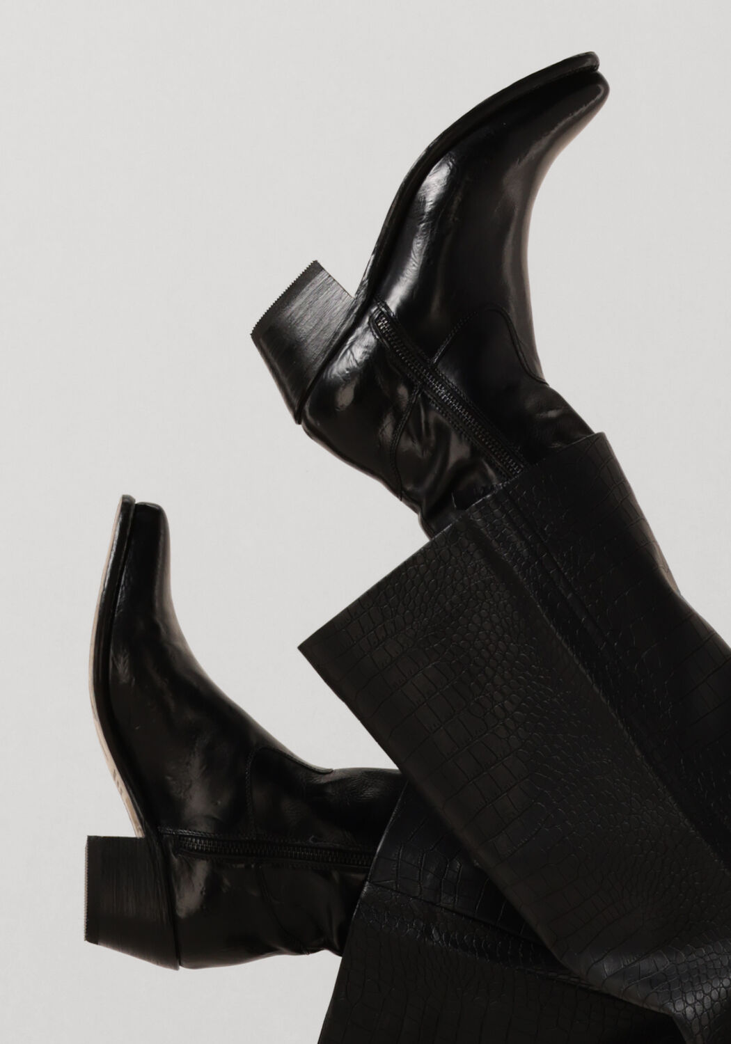 Schwarze CORDWAINER Stiefeletten 40027 - large