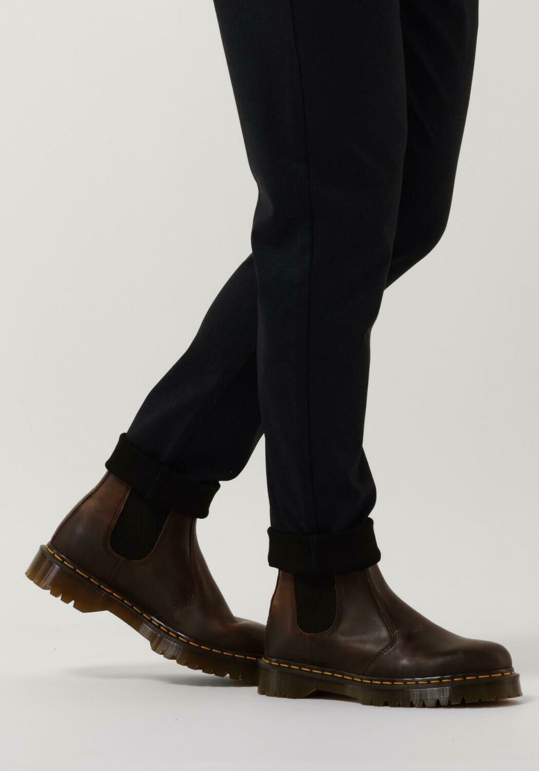 Braune DR MARTENS Chelsea Boots 2976 BEX Omoda