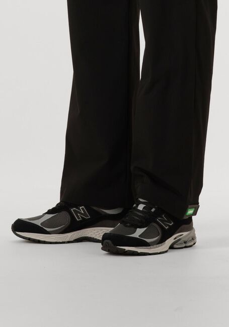 Graue NEW BALANCE Sneaker Low M2002R M - large