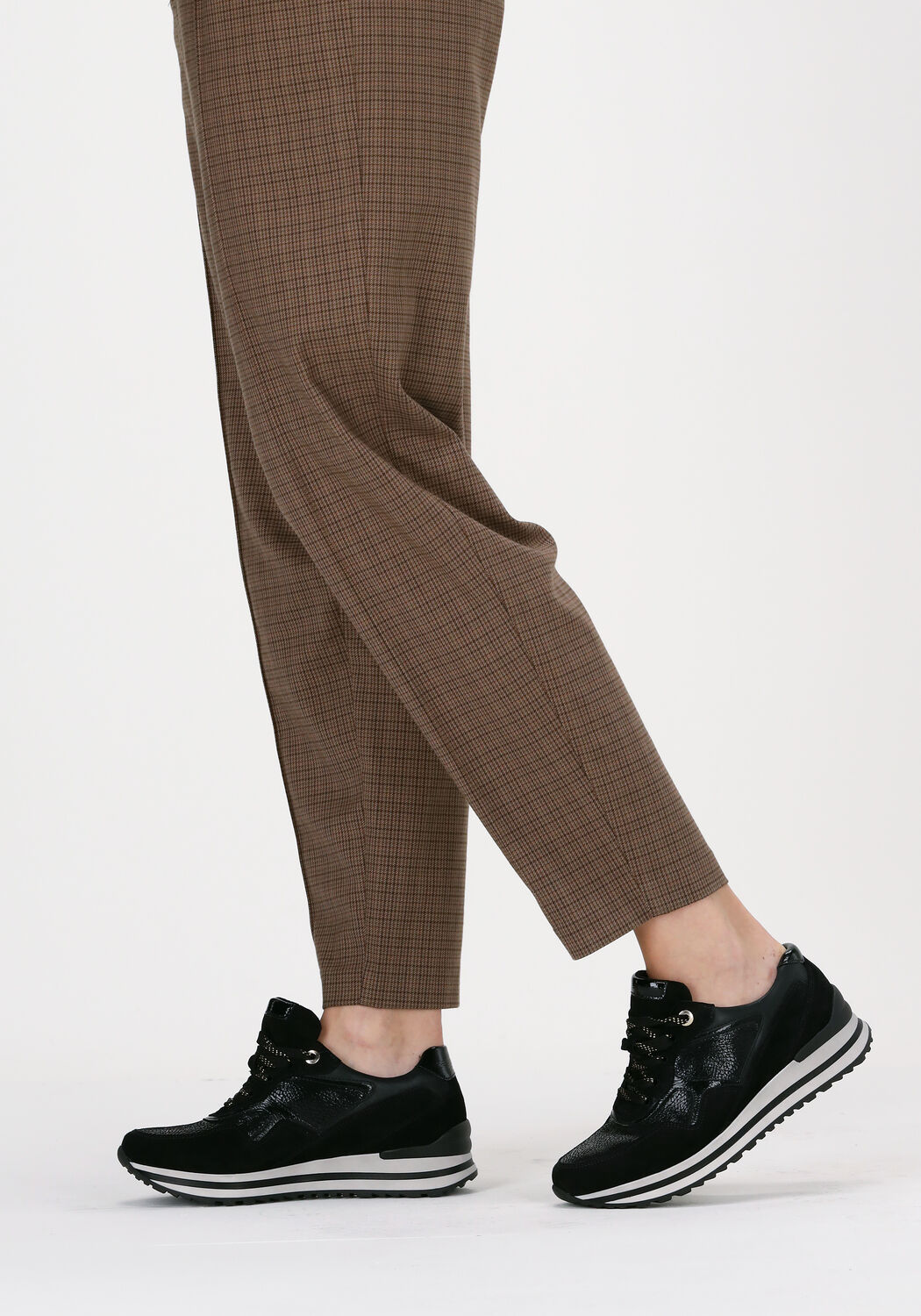 Schwarze GABOR Sneaker Low 524.2 - large