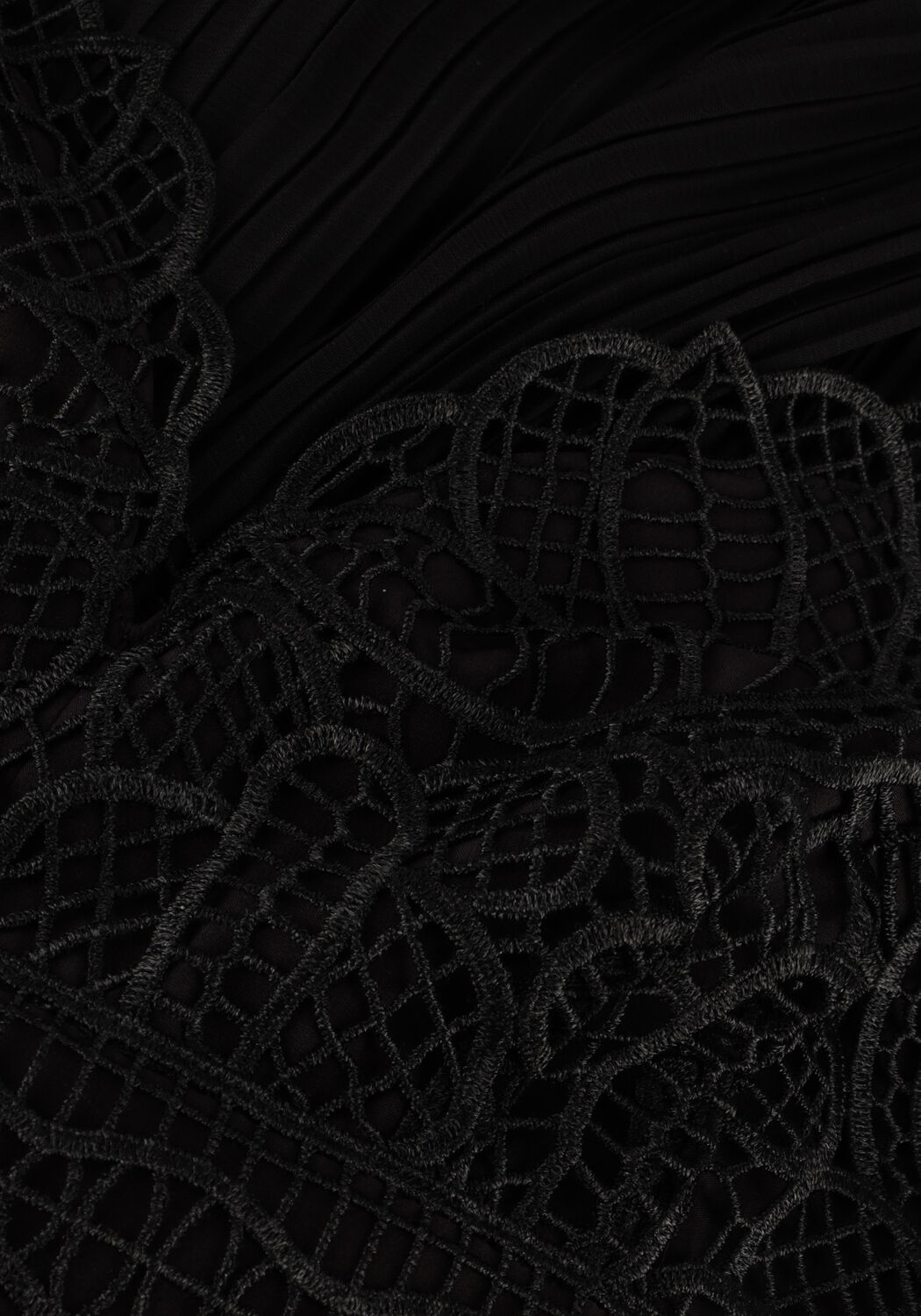 Schwarze GUESS Jumpsuit AMIAH PLEATED JUMPSUIT - large