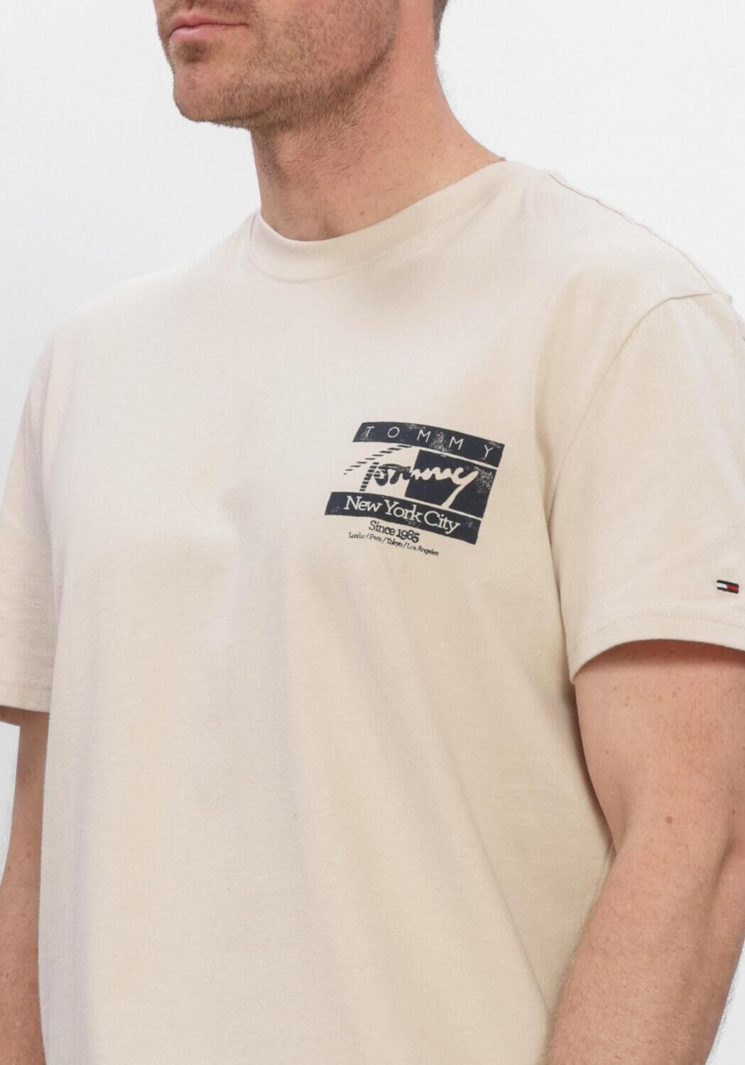 Beige TOMMY JEANS Polo-Shirt TJM REG SIGN FLAG SS TEE EXT - large