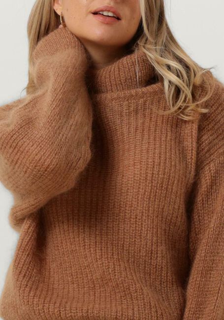 Camelfarbene BELLAMY Rollkragenpullover MOLLY - large