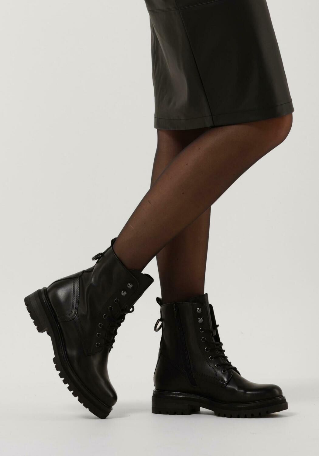 Schwarze OMODA Schn&uuml;rboots LPMINK-100 - large