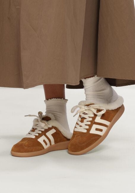 Camelfarbene BACK70 Sneaker Low EASTER - large