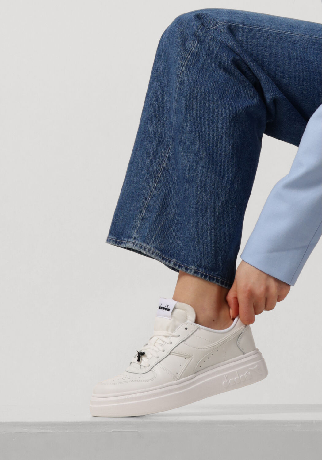 Wei&szlig;e DIADORA Sneaker Low MAGIC BOLD DAMES - large