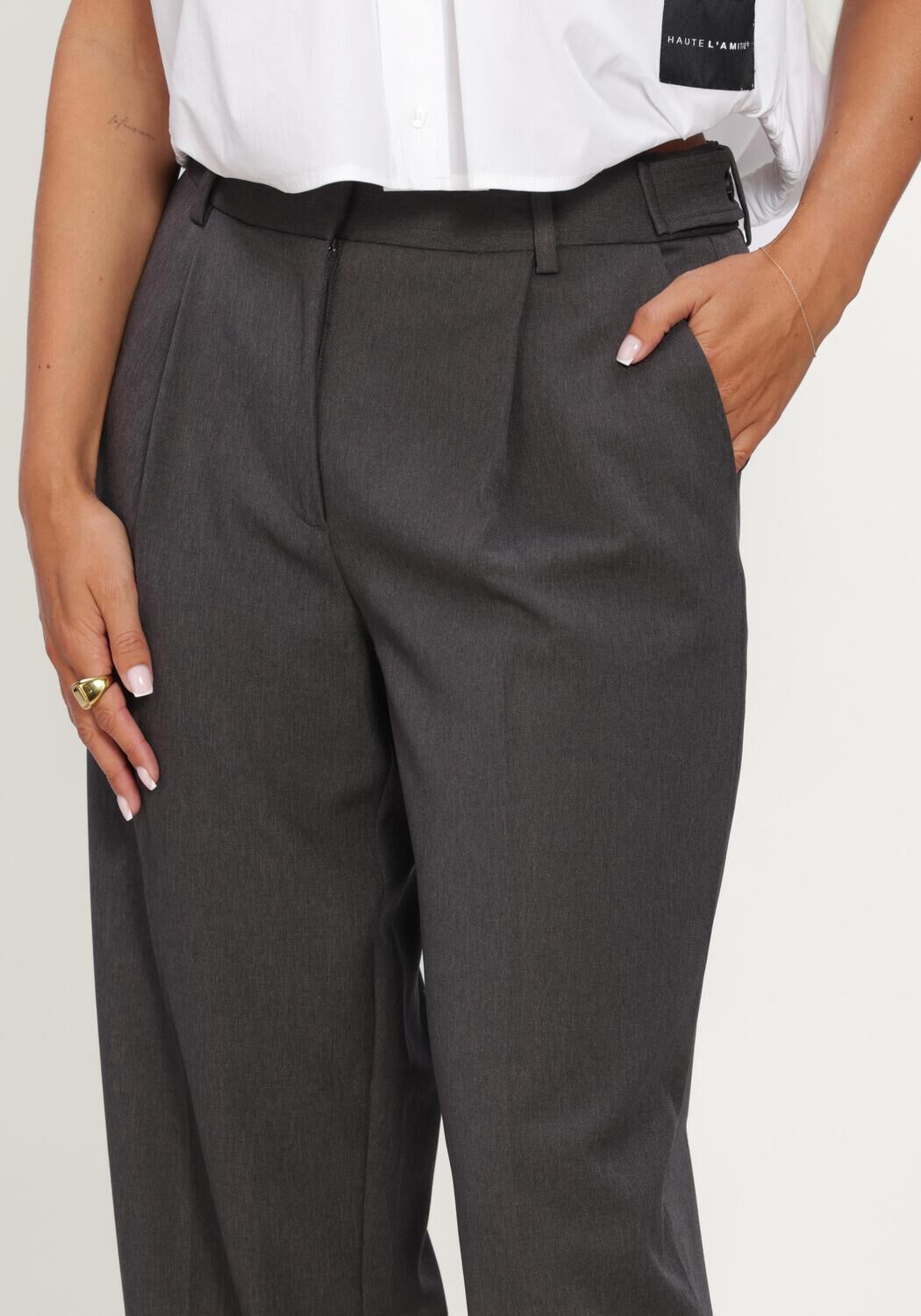 Graue HAUTE L'AMITI&Eacute; Hosen AMY CROP TALL PANT - large