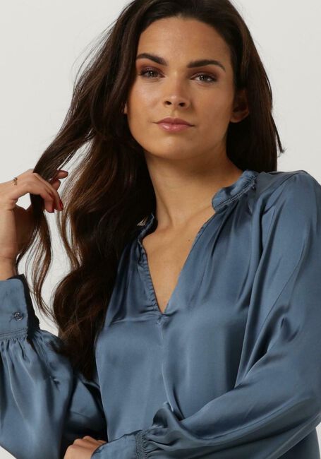 Blaue LEVETE ROOM Blusen LR-WAVE 4 BLOUSE - large