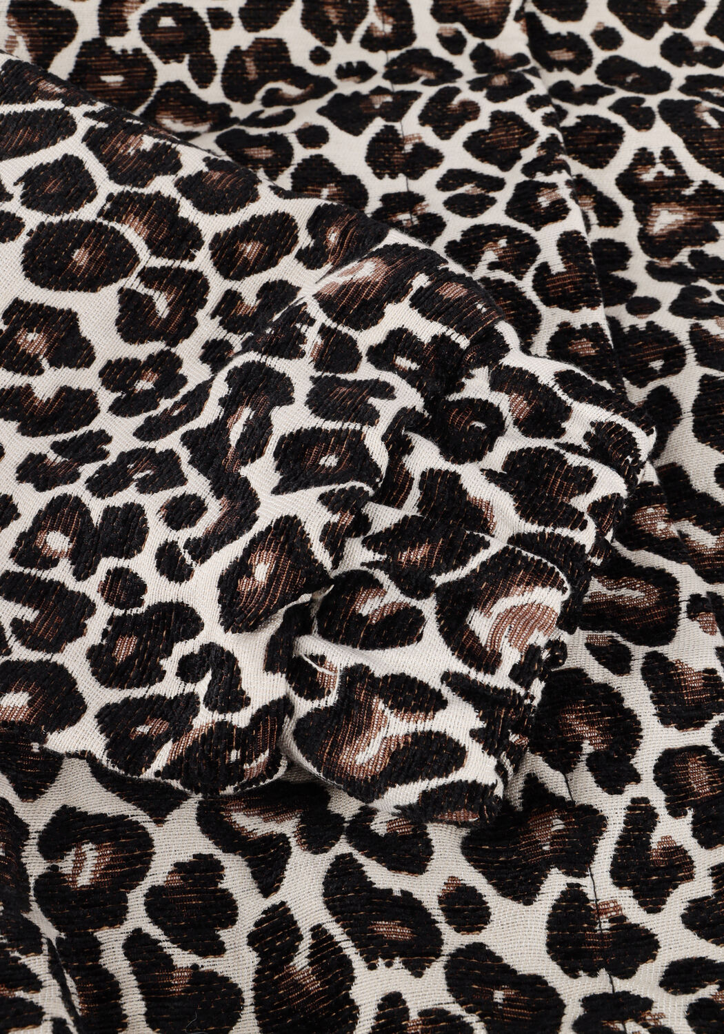 Braune COLOURFUL REBEL Jack BENTE LEOPARD JACQUARD BOMBER JACKET - large