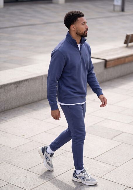 Blaue TOMMY JEANS Jogginghose TJM SLIM S FLAG SWEATPANT EXT - large