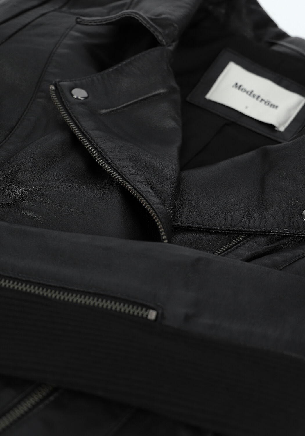 Schwarze MODSTR&Ouml;M Lederjack IMAN - large