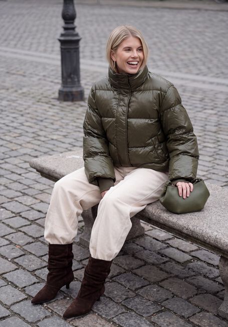 Gr&uuml;ne NEO NOIR Wattierte Jack RHEA SHINY PUFFER JACKET - large