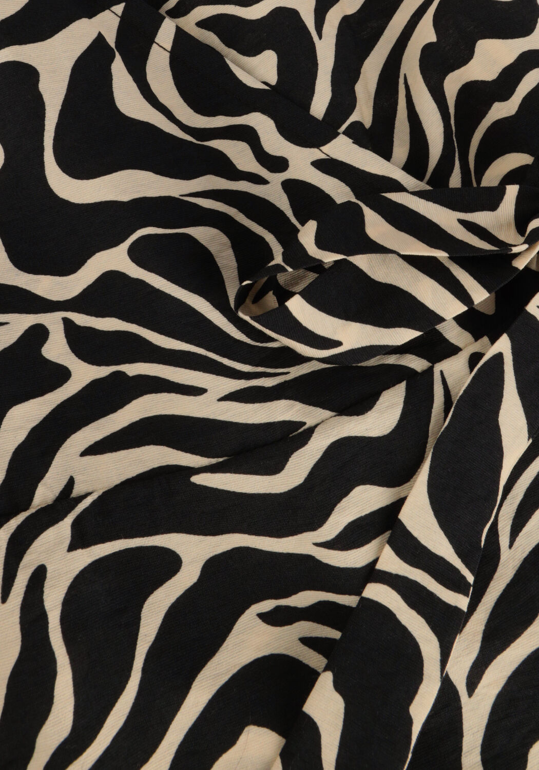 Schwarze OBJECT Midikleid OBJLEONORA L/S WRAP MIDI DRESS - large