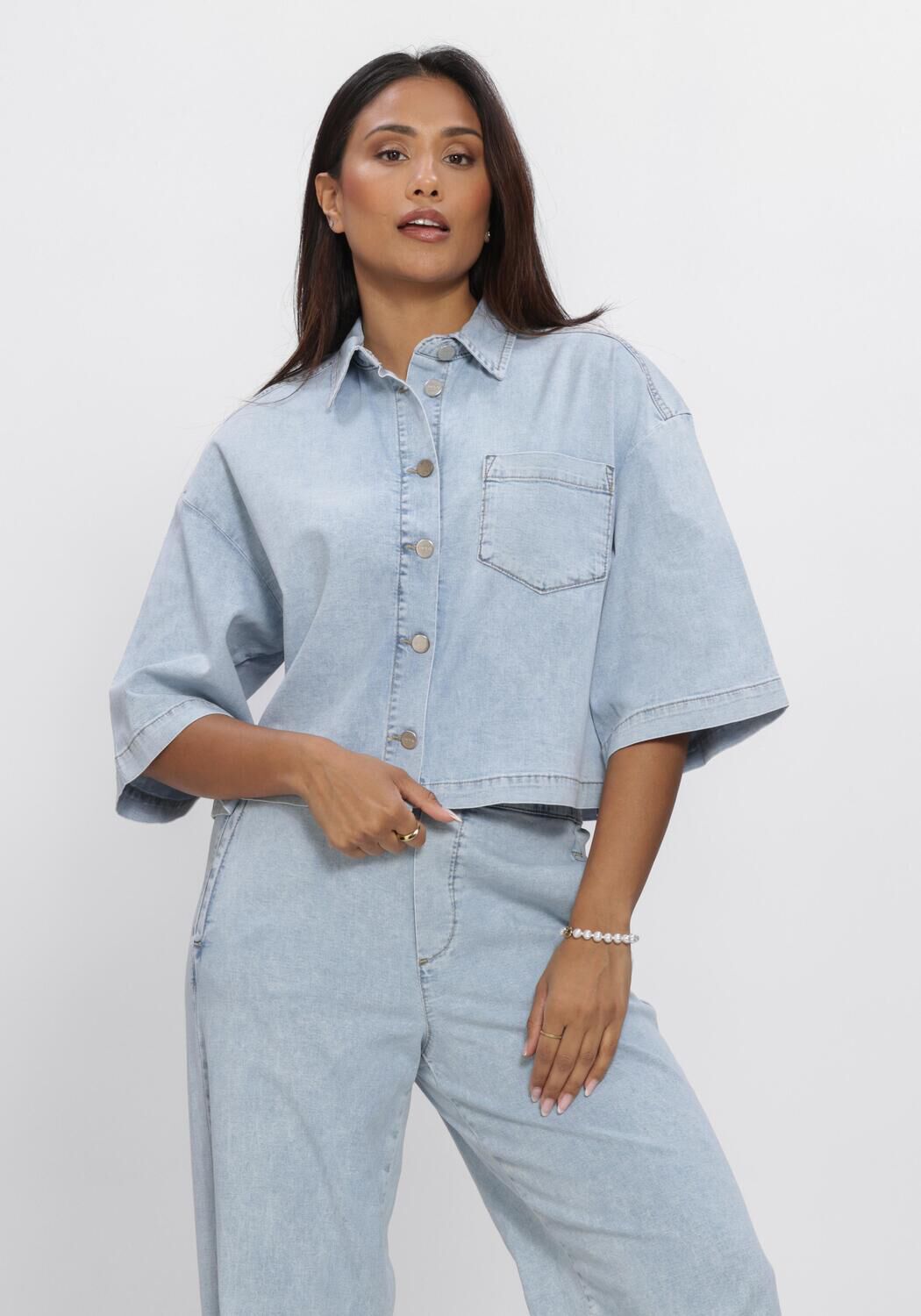 Blaue JANSEN AMSTERDAM Jeansjacke MABEL JASJE LLBD 732 LIGHT DEMIN SHORT SLEEVE WIDE FIT - large