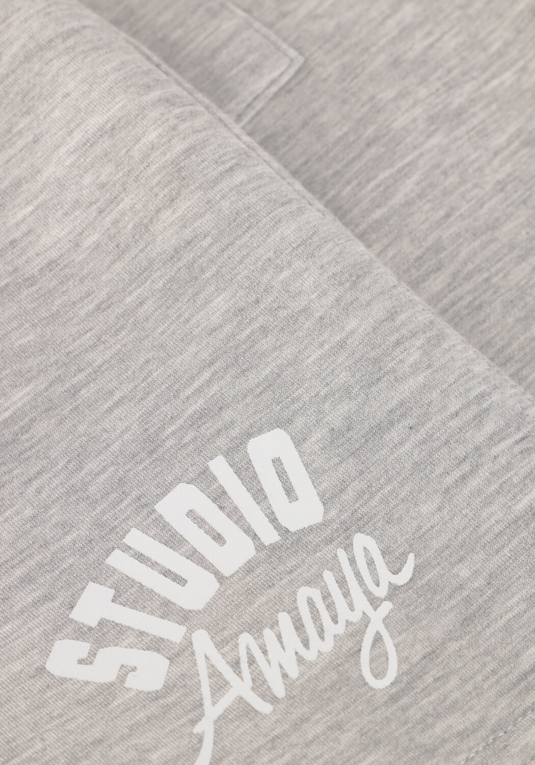 Hellgrau STUDIO AMAYA Kurze Hose SOLEIL SHORT - large