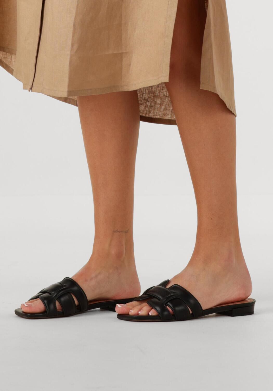 Schwarze BIBI LOU Pantolette 760Z10VK - large