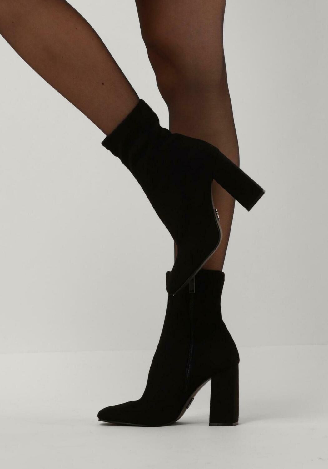 Schwarze STEVE MADDEN Stiefeletten TRAVERSE - large