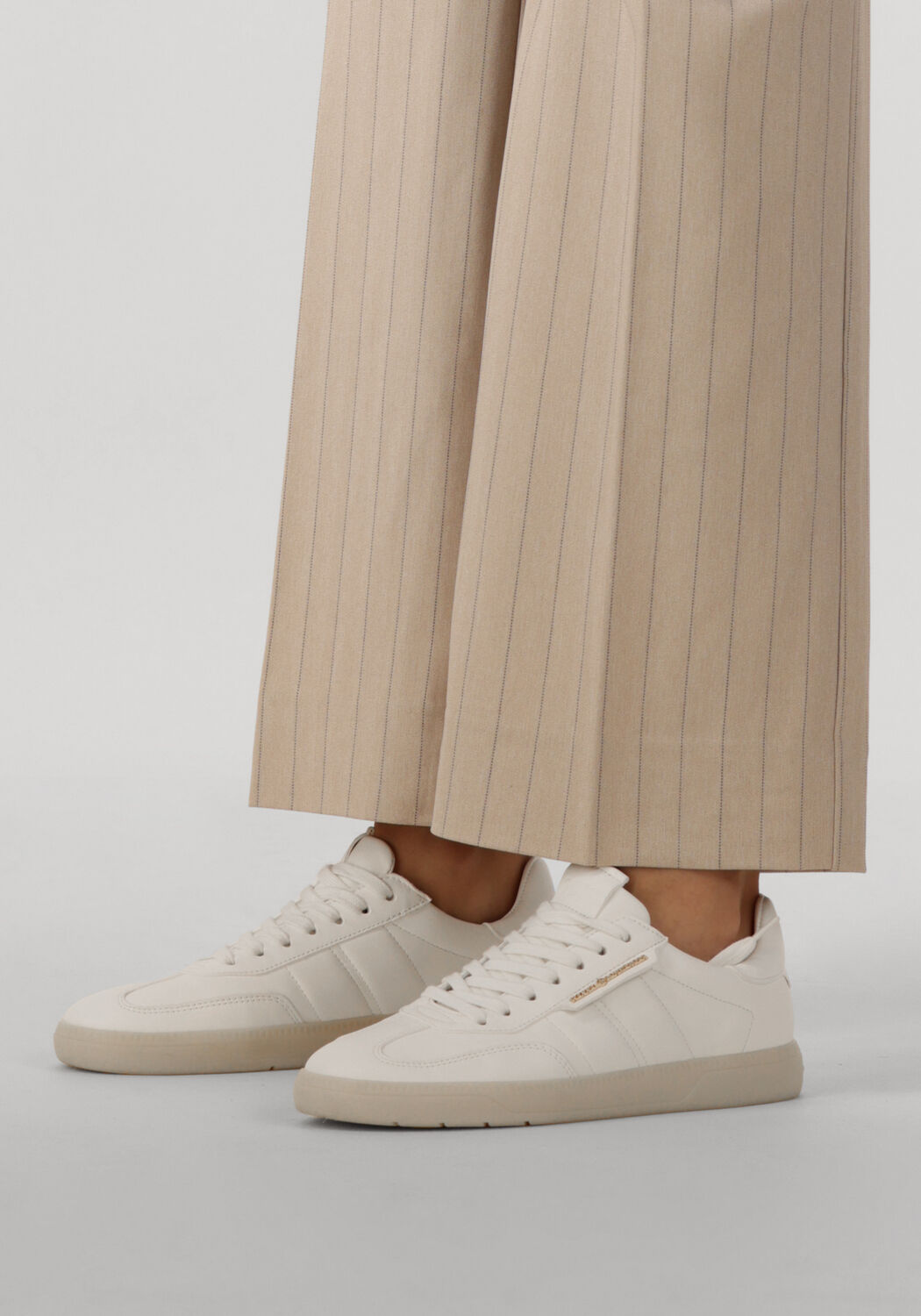 Wei&szlig;e KENNEL & SCHMENGER Sneaker Low 22710 - large