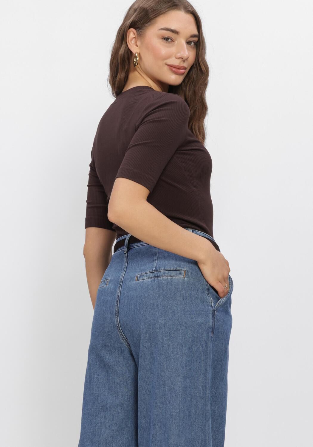 Braune INWEAR T-shirt DAGNAIW V TSHIRT - large