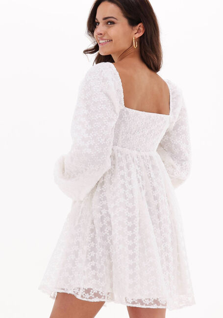 Weiße NA-KD Minikleid PUFFY SLEEVE GATHERED MINI DRESS - large