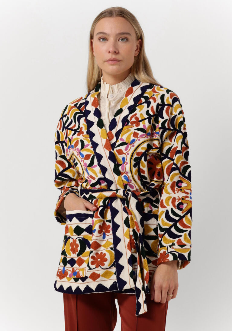 nicht-gerade weiss sissel edelbo kimono salome blanket jacket