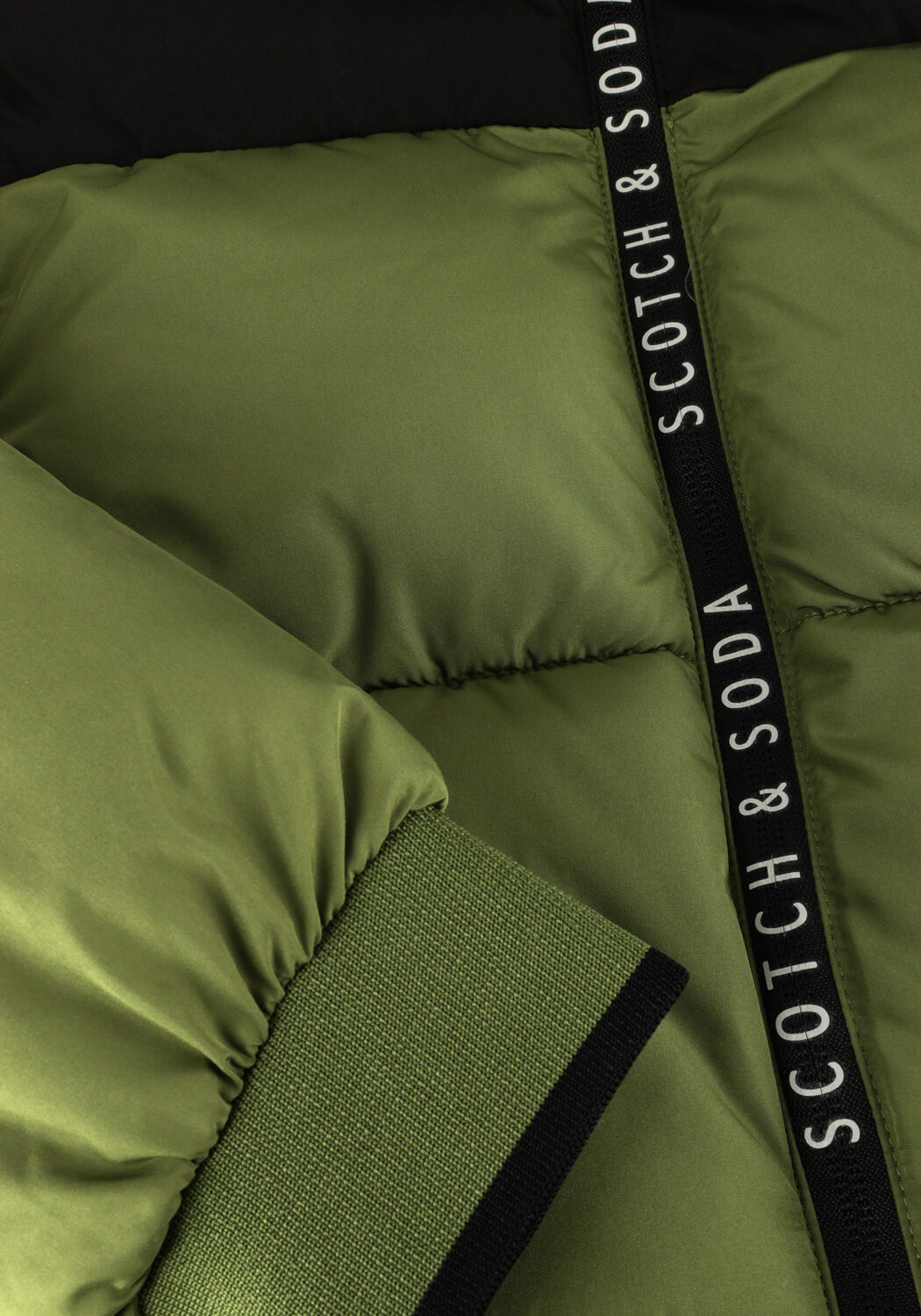 Gr&uuml;ne SCOTCH & SODA Wattierte Jack WATER REPELLENT HOODED PUFFER JACKET - large