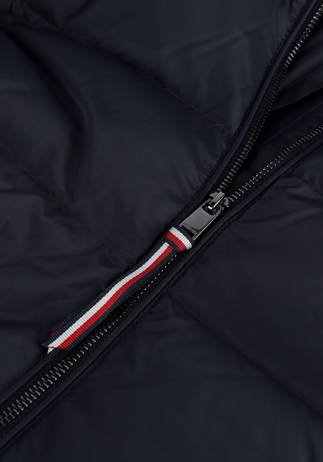 Dunkelblau TOMMY HILFIGER Wattierte Jack GLOBAL STRIPE DOWN MAXI - large