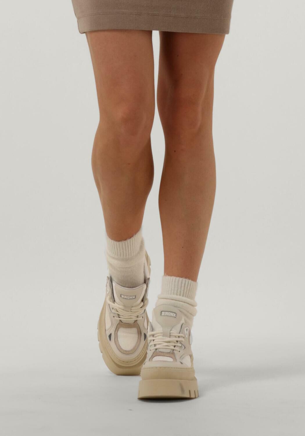 Wei&szlig;e BRONX Schn&uuml;rschuhe EVI-ANN 66465 - large