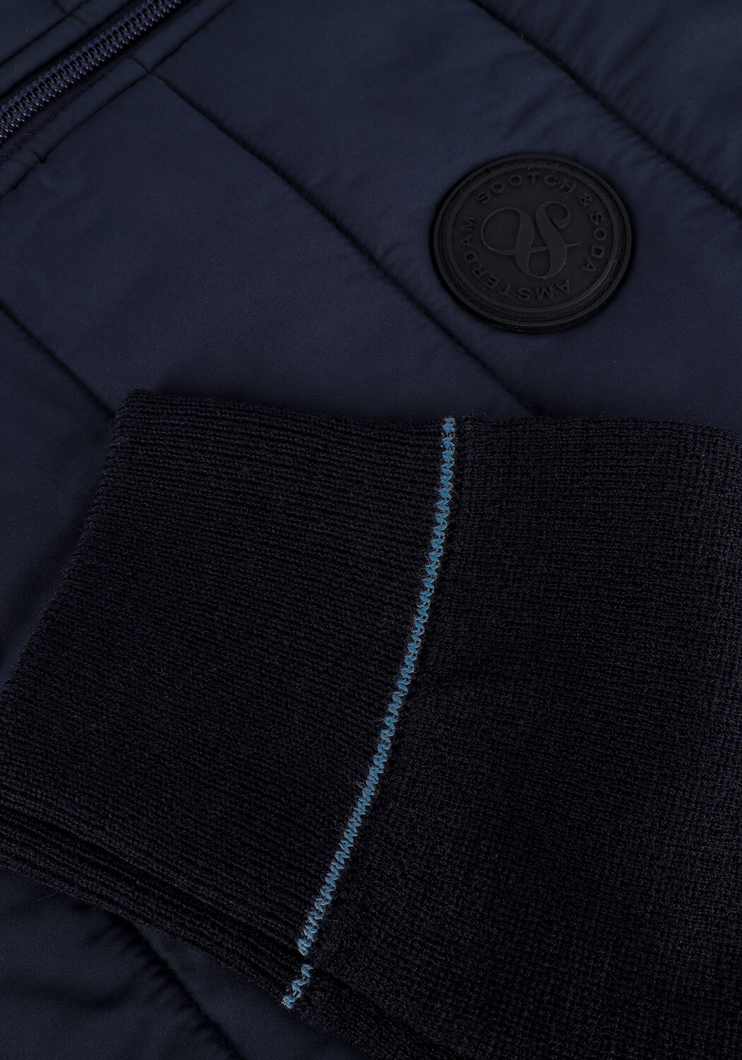 Blaue SCOTCH & SODA Wattierte Jack PADDED JACKET WITH KNITTED SLEEVE AND BACK PANEL - large